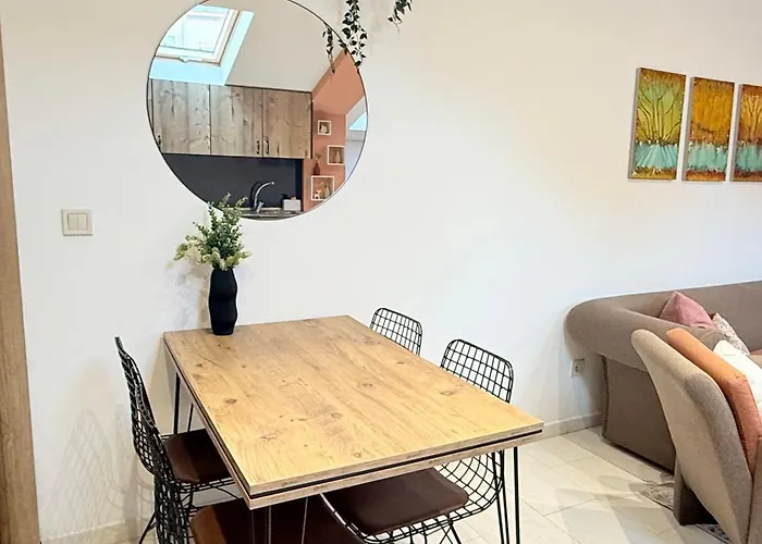 Διαμέρισμα Center The Quiet Luxury 5