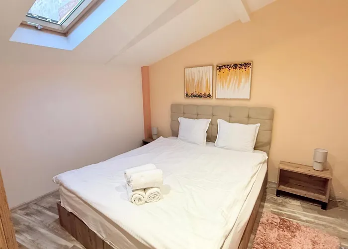 Διαμέρισμα Center The Quiet Luxury 5 *