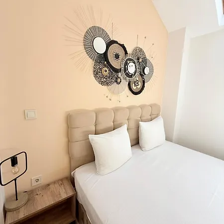 The Quiet Luxury Апартаменты *