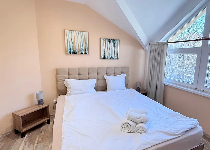 Center The Quiet Luxury 5 Apartment *